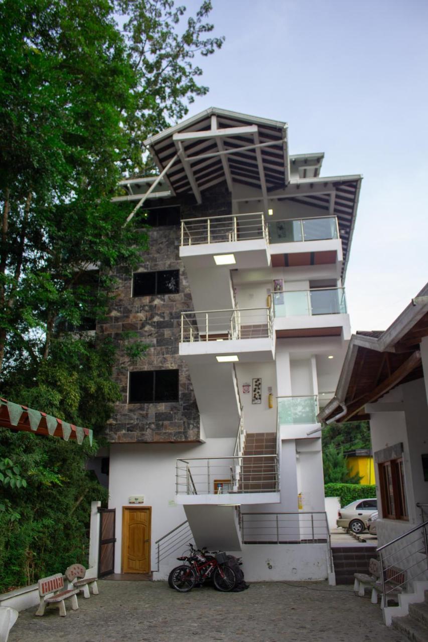 Hotel El Trocadero Сан Рафаел Екстериор снимка